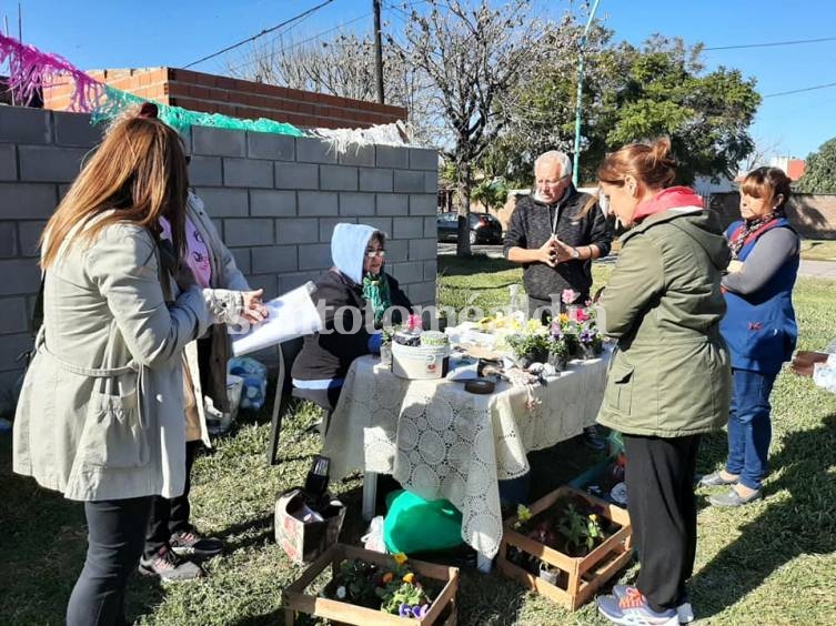 Exitosa jornada de canje ecológico en la Vecinal René Favaloro