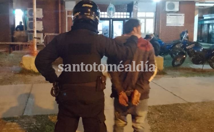 Detuvieron a un hombre y secuestraron un cuchillo