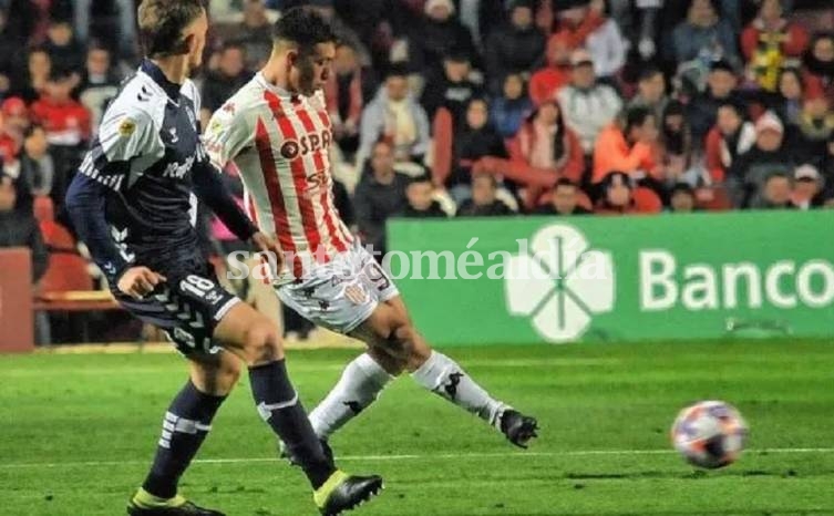 Unión perdió ante Gimnasia y dejó pasar una chance clave