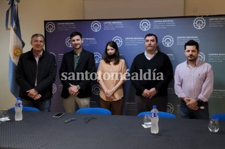 Presentaron el programa “Santa Fe Capacita” en el Centro Comercial