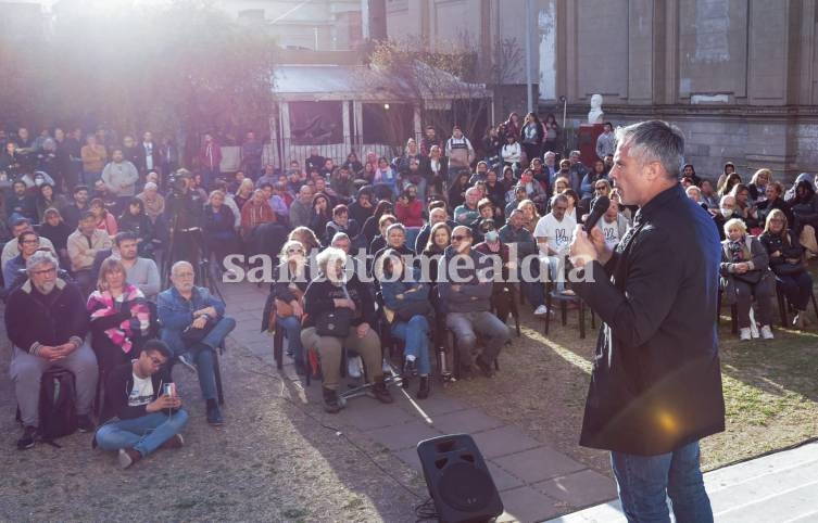 Fuerte respaldo a CFK en Rosario: 