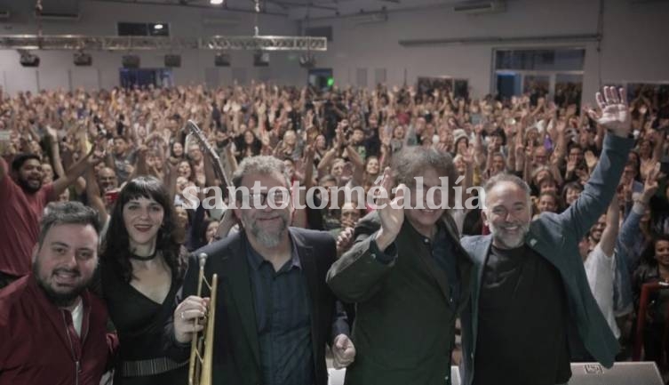 Más de 10 mil personas pasaron por la Feria del Libro Nacional y Popular