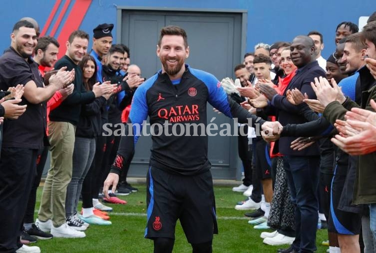 Lionel Messi fue homenajeado con un 