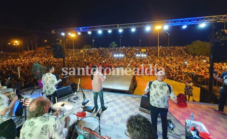 Una multitud disfrutó de la Fiesta de los Balnearios en el camping municipal