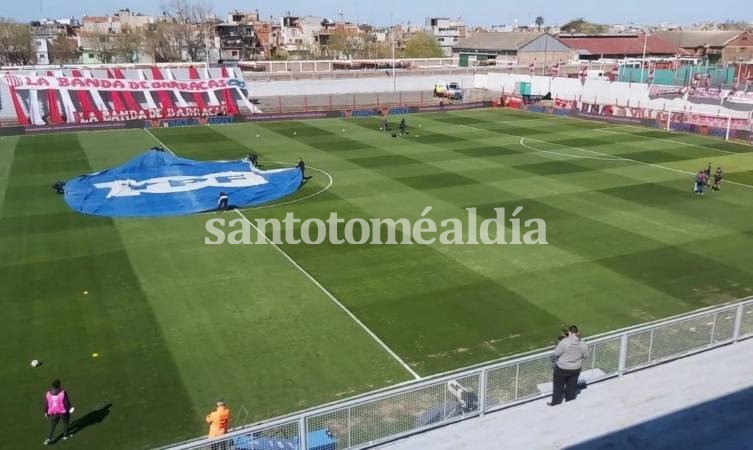 Unión quiere cambiar la imagen ante Barracas Central