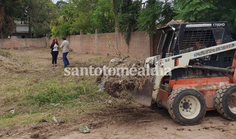 La Municipalidad continúa con los operativos de limpieza de terrenos baldíos