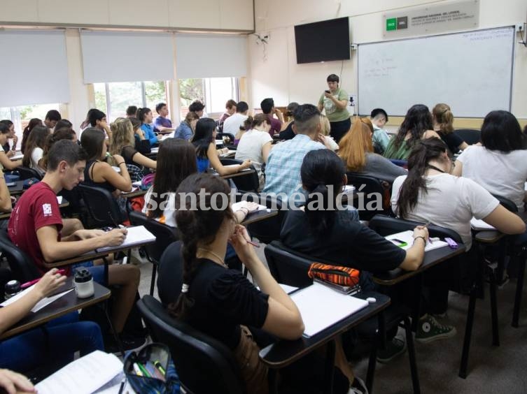 11.552 estudiantes se suman a las carreras presenciales de la UNL