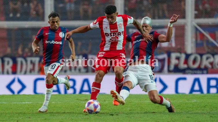 Unión volvió a jugar mal y perdió con San Lorenzo