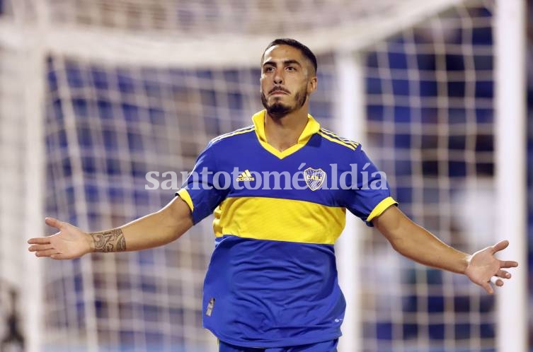 Boca logró un triunfo épico frente a Vélez y se prendió en la lucha del campeonato