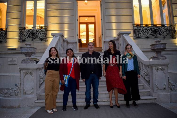 Más de dos mil personas participaron de “La Noche de las Ideas” en La Casa de los Gobernadores   