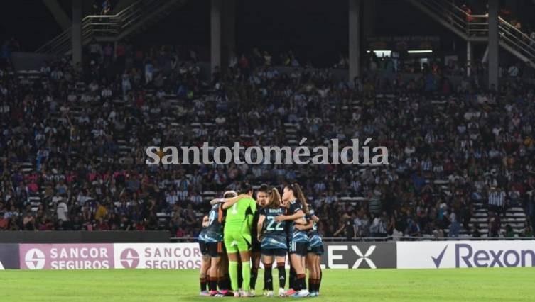 Récord histórico: la Selección femenina disputó un partido con 31.800 hinchas en el Kempes