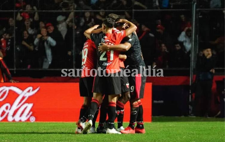 Colón debuta en la Copa Argentina y Gorosito no se guarda nada