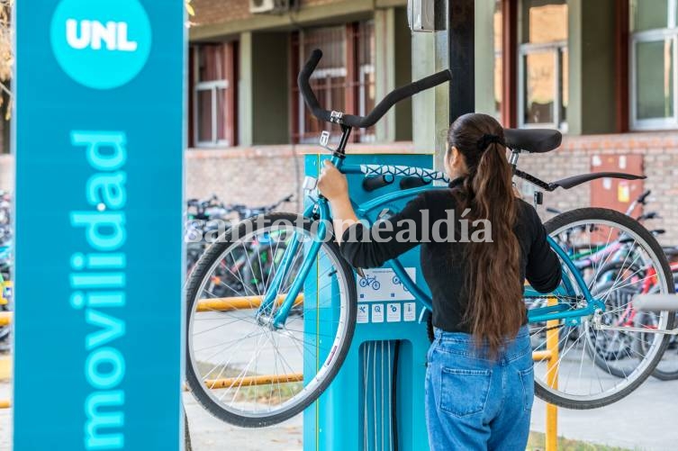 UNL habilitó la primera Estación de Movilidad Sostenible en Ciudad Universitaria