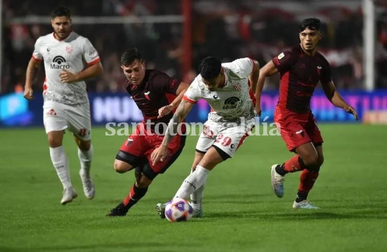 Colón cayó sobre la hora ante Instituto