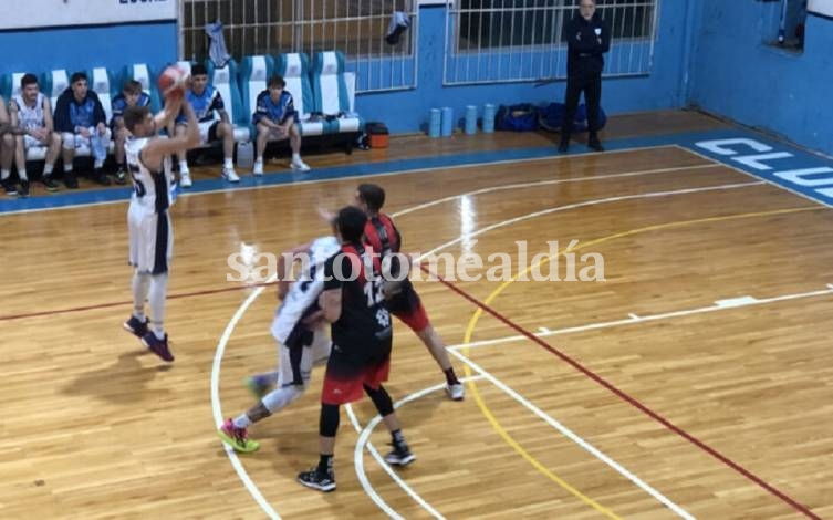 Básquet: A Unión se le escapó sobre el final