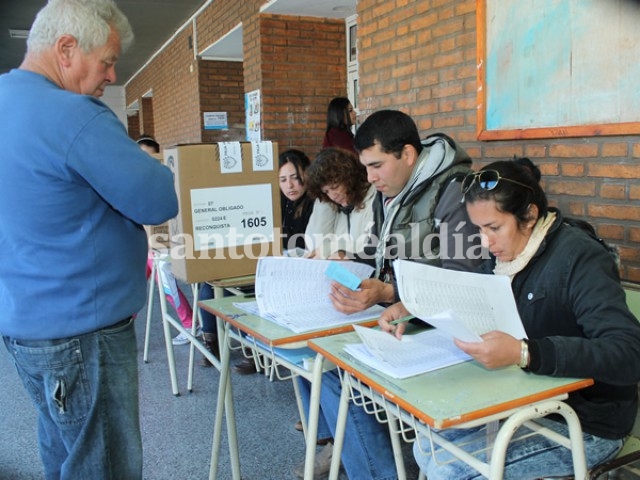 El gobierno santafesino efectivizará el pago a las autoridades de mesa de las Paso provinciales