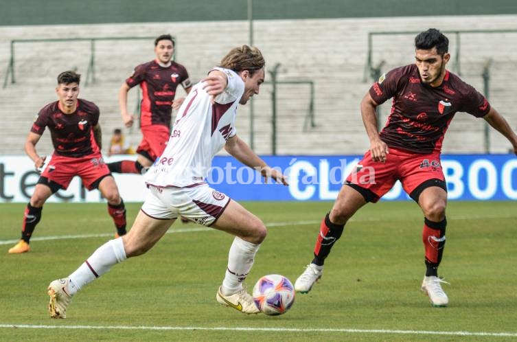 Colón cambió la imagen y le ganó a Lanús por la Copa Argentina