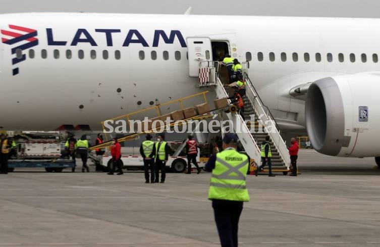 Un piloto de Latam falleció durante el trayecto entre Miami y Santiago de Chile