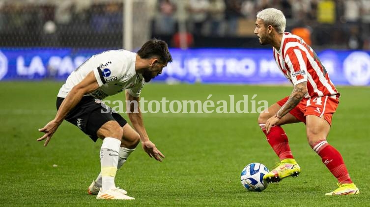 Estudiantes recibe a Corinthians con la obligación de ganar y seguir con chances 