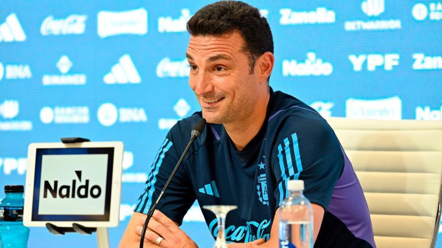 Scaloni confirmó que seguirá al frente de la Selección: “Solo era pensar cómo continuaba”