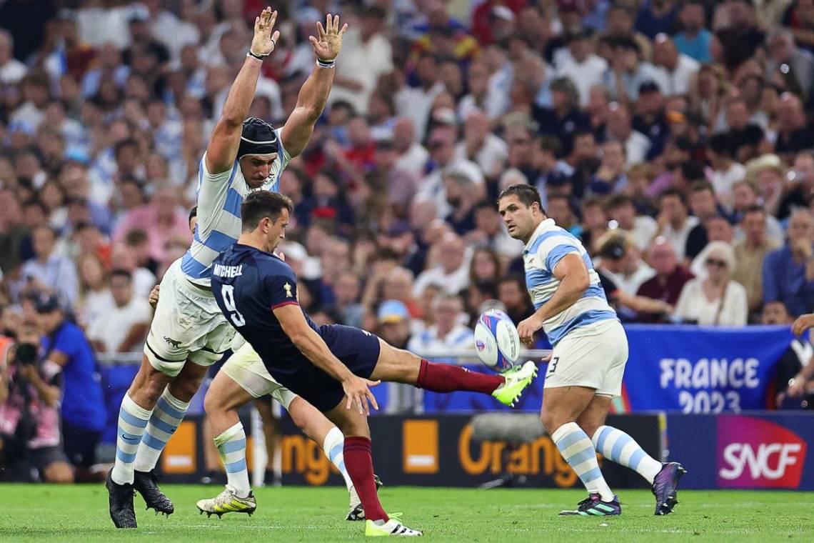 Los Pumas perdieron 27-10 ante Inglaterra en el debut mundialista