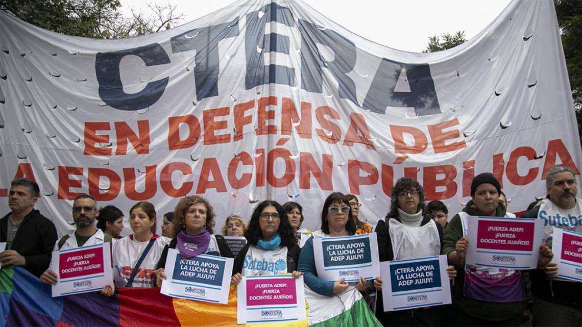 Los gremios docentes convocaron a un paro nacional para el próximo jueves