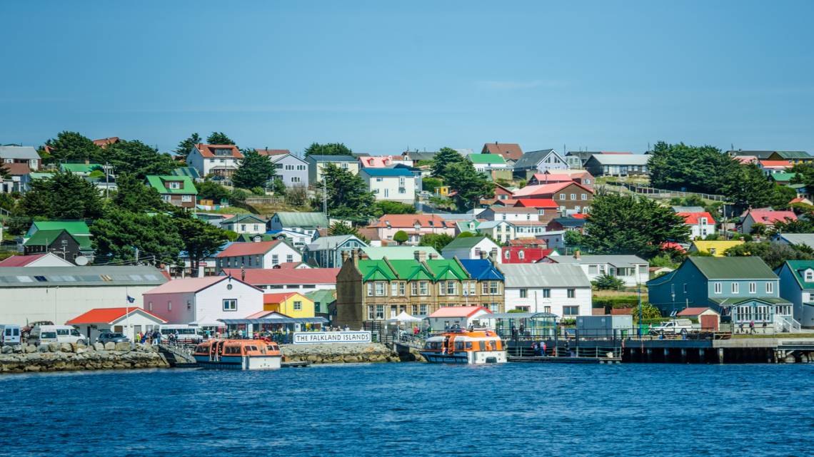 El Reino Unido realiza otra vez el polémico concurso para llevar a universitarios a las Islas Malvinas