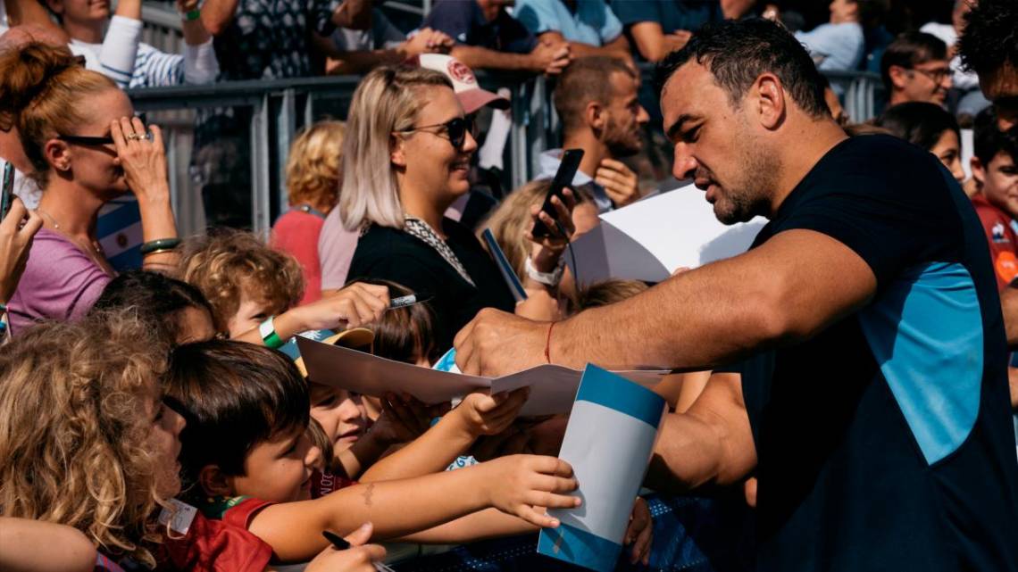 Los Pumas entrenaron con 2 mil hinchas y ya piensan en Samoa