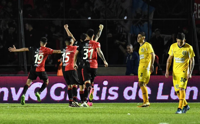 Colón le ganó a Rosario Central, salió del fondo de la tabla y quedó puntero de su zona