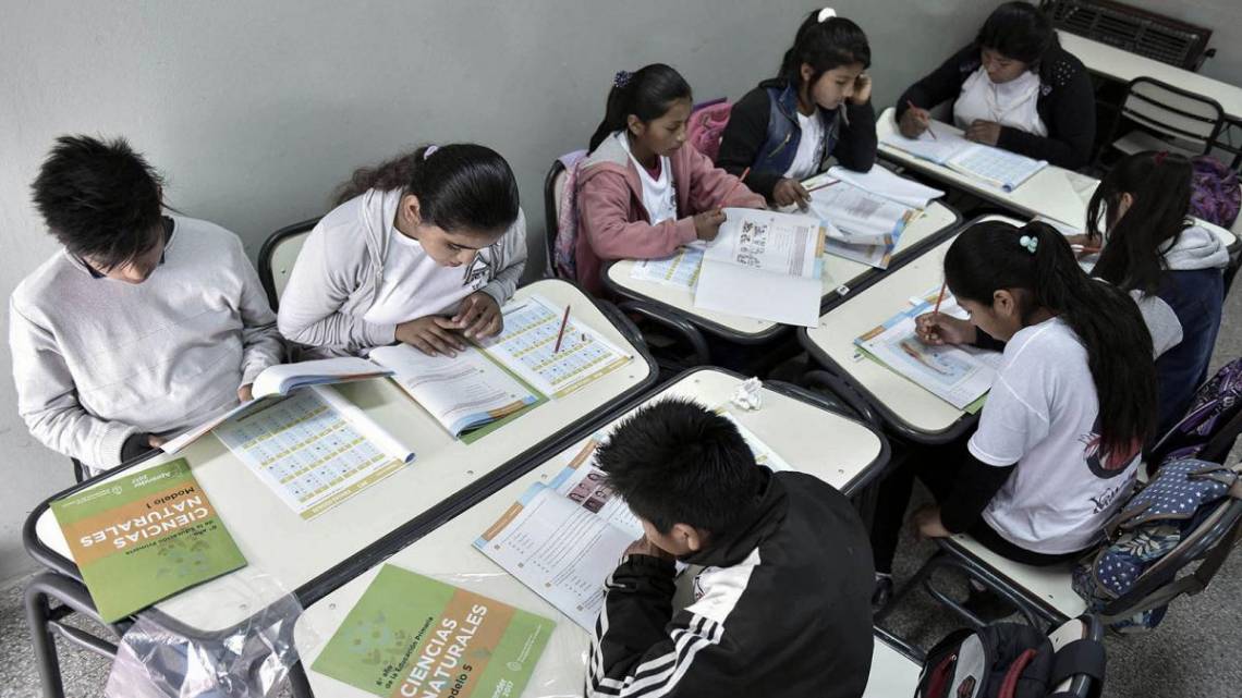 Se realiza la Prueba Aprender en escuelas primarias de todo el país