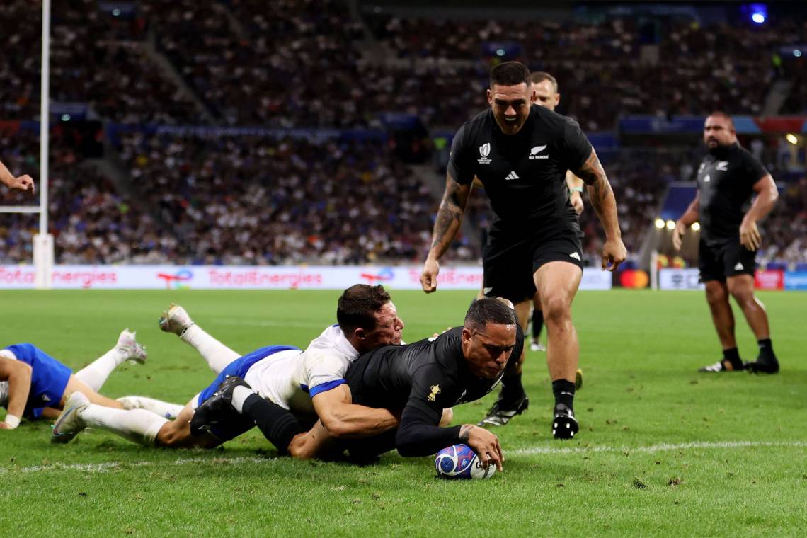 Los All Blacks arrasaron a Italia en el Mundial de Rugby