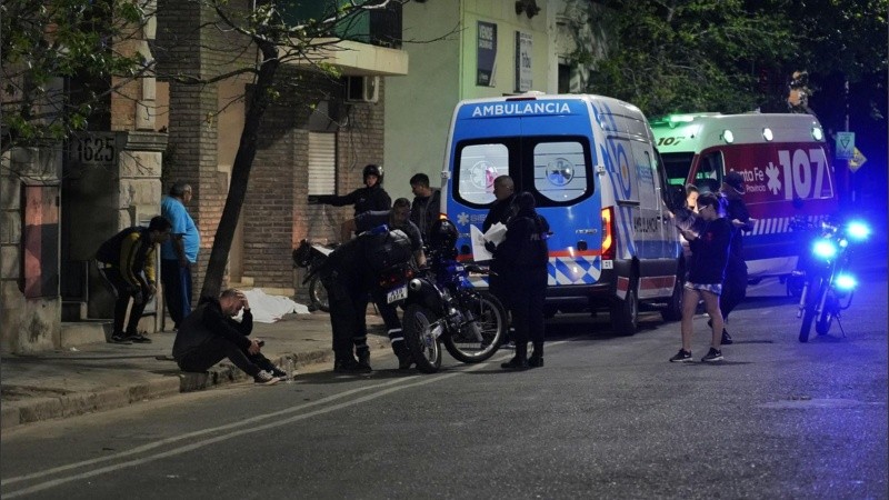 Rosario: mataron de un piedrazo en la cabeza a una mujer que volvía de la cancha con la camiseta de Central