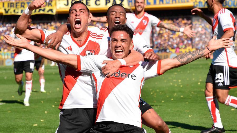 River se hizo fuerte en La Bombonera y se llevo el superclasico