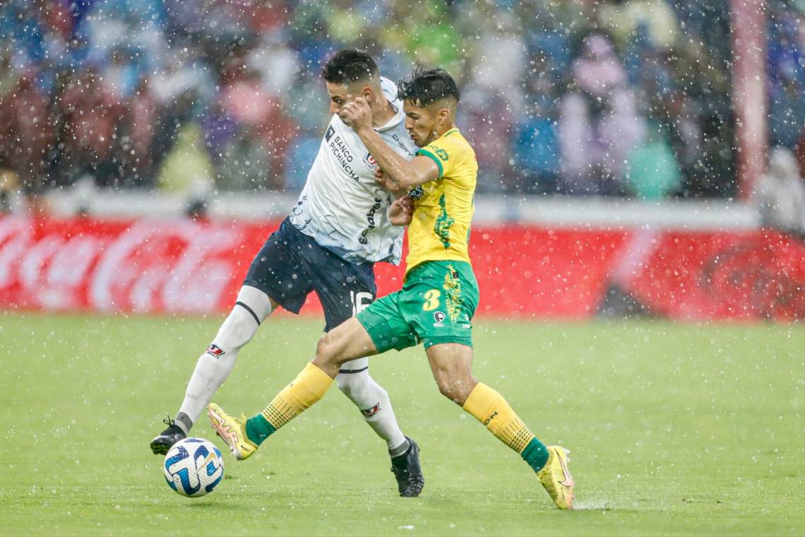 Defensa y Justicia recibe a Liga de Quito en busca de la hazaña que lo deposite en la final de la Copa Sudamericana