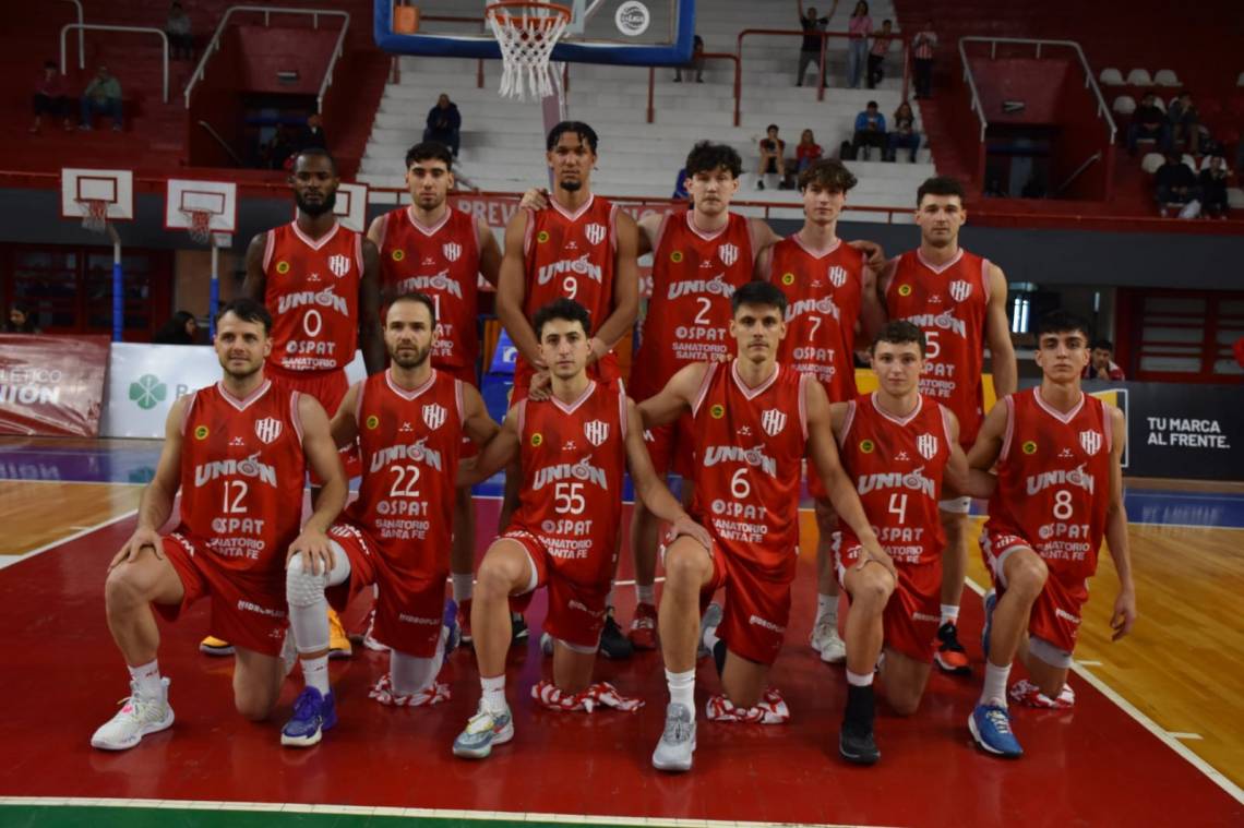 Básquet: Unión juega en Comodoro Rivadavia en busca de su primera victoria