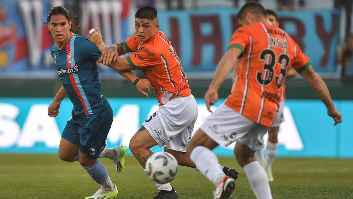 Arsenal empató con Banfield y quedó al borde del descenso