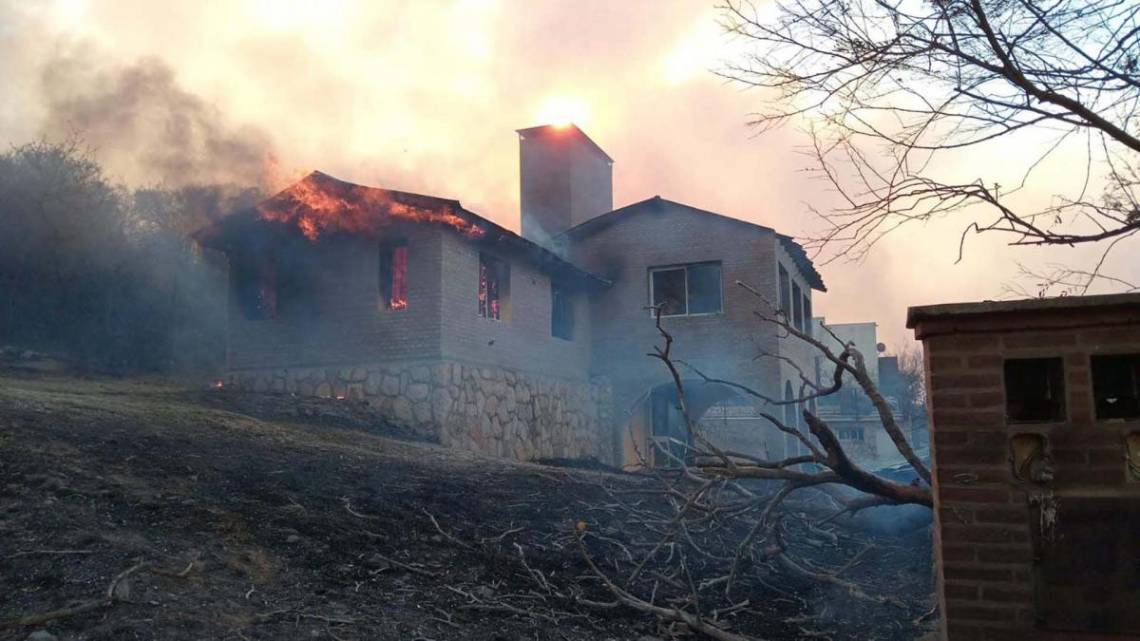 Córdoba: controlaron el incendio que causó destrozos en el Valle de Punilla