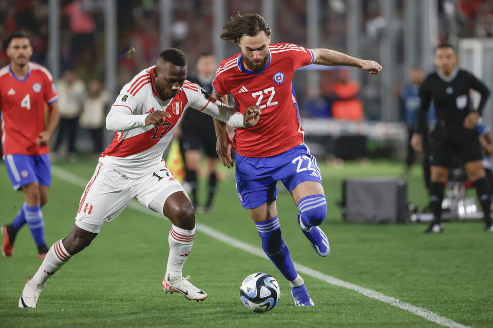 Chile venció a Perú y consiguió su primera victoria en las Eliminatorias Sudamericanas