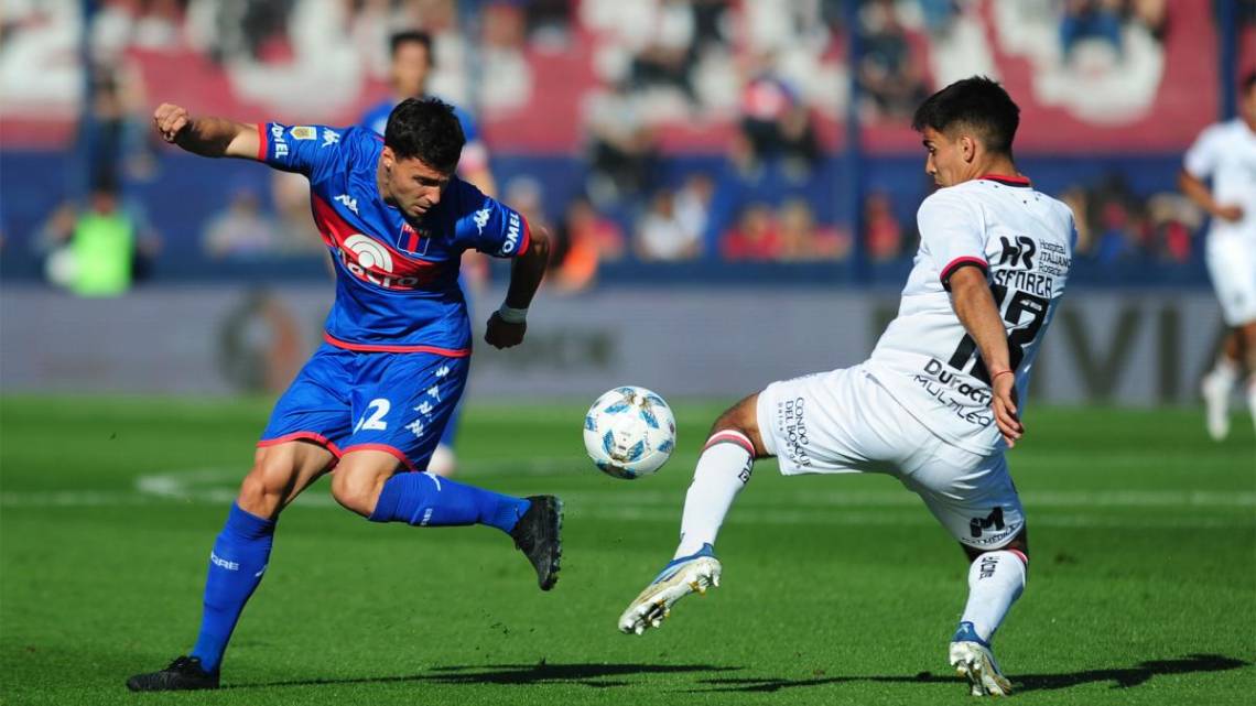 Newell’s le ganó a Tigre y lo complicó en la lucha por la permanencia