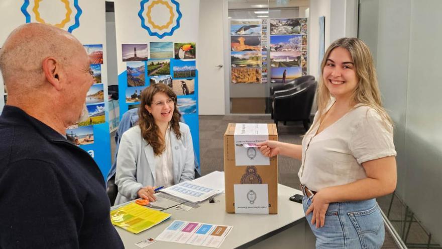 Elecciones 2023: miles de argentinos votaron en el exterior