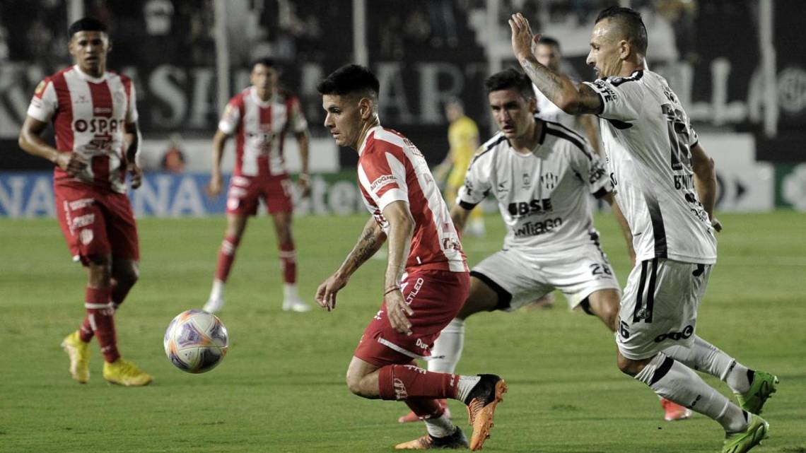 En un partido clave, Unión visita a Central Córdoba de Santiago del Estero