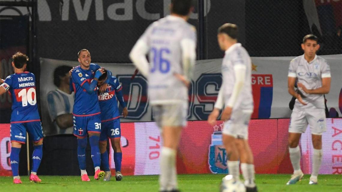 Godoy Cruz cayó ante Tigre, que logró un gran resultado en su lucha por el descenso