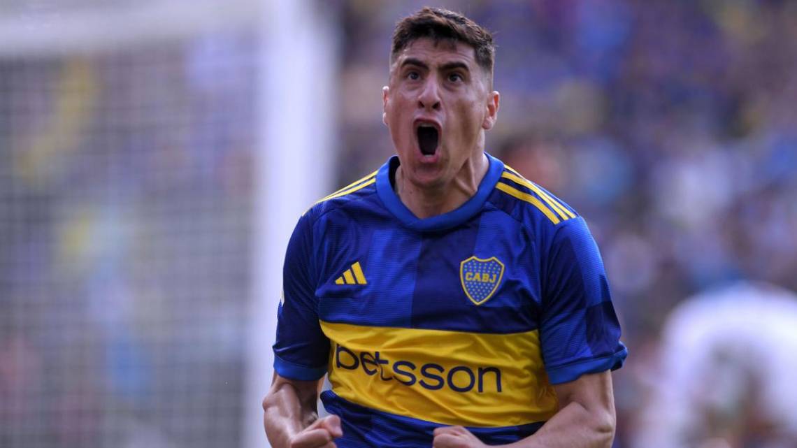 Boca le ganó a Newell's sobre el final para cerrar el año ante su gente con una alegría