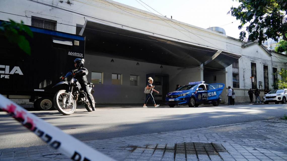 En el hecho actuaron entre tres y cuatro delincuentes que hasta el momento permanecen prófugos. (Foto: Sebastian Granata)