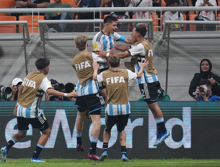 Argentina goleó a Brasil y es semifinalista del Mundial Sub 17