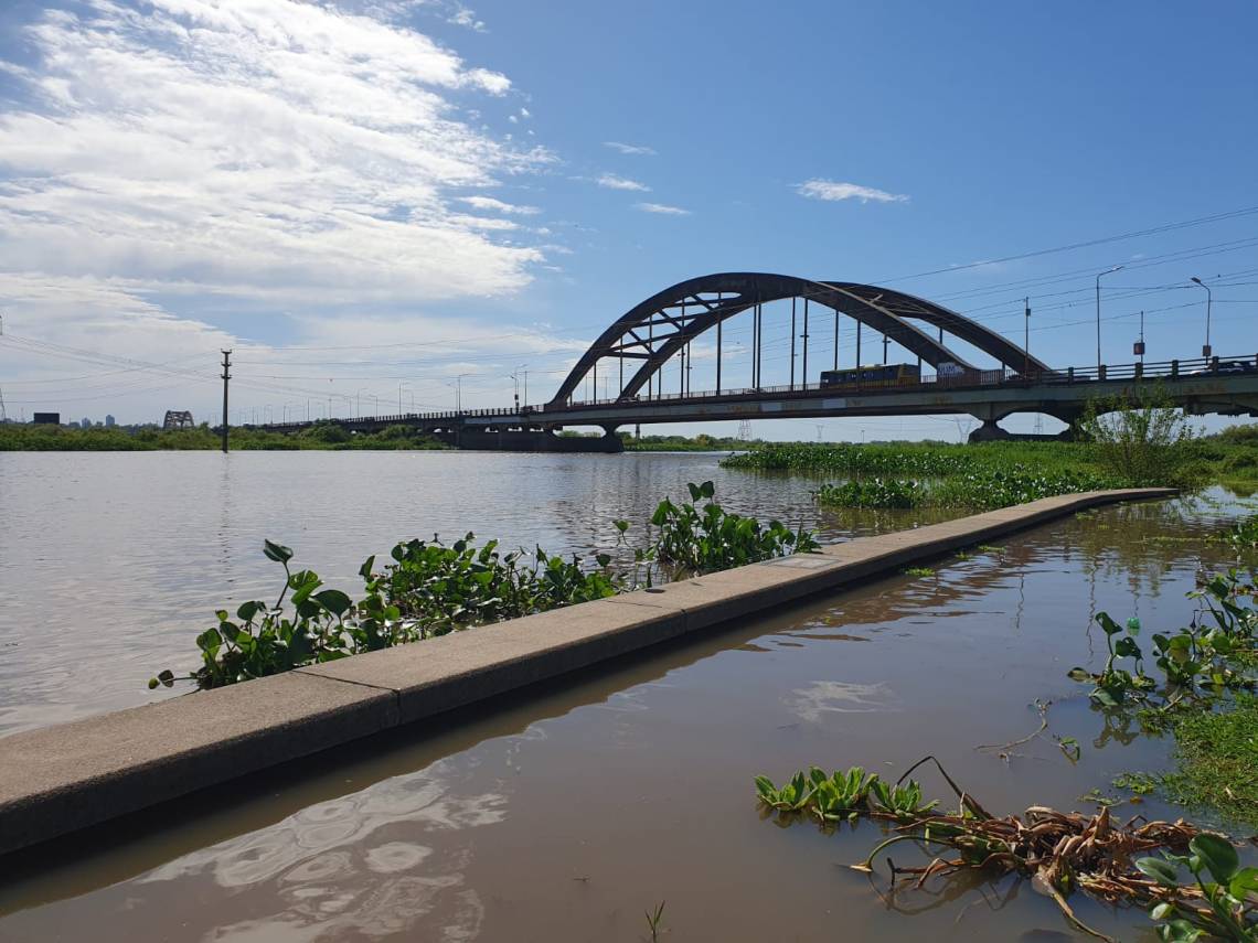 El río Salado superó el nivel de alerta, pero aun está lejos de los picos históricos