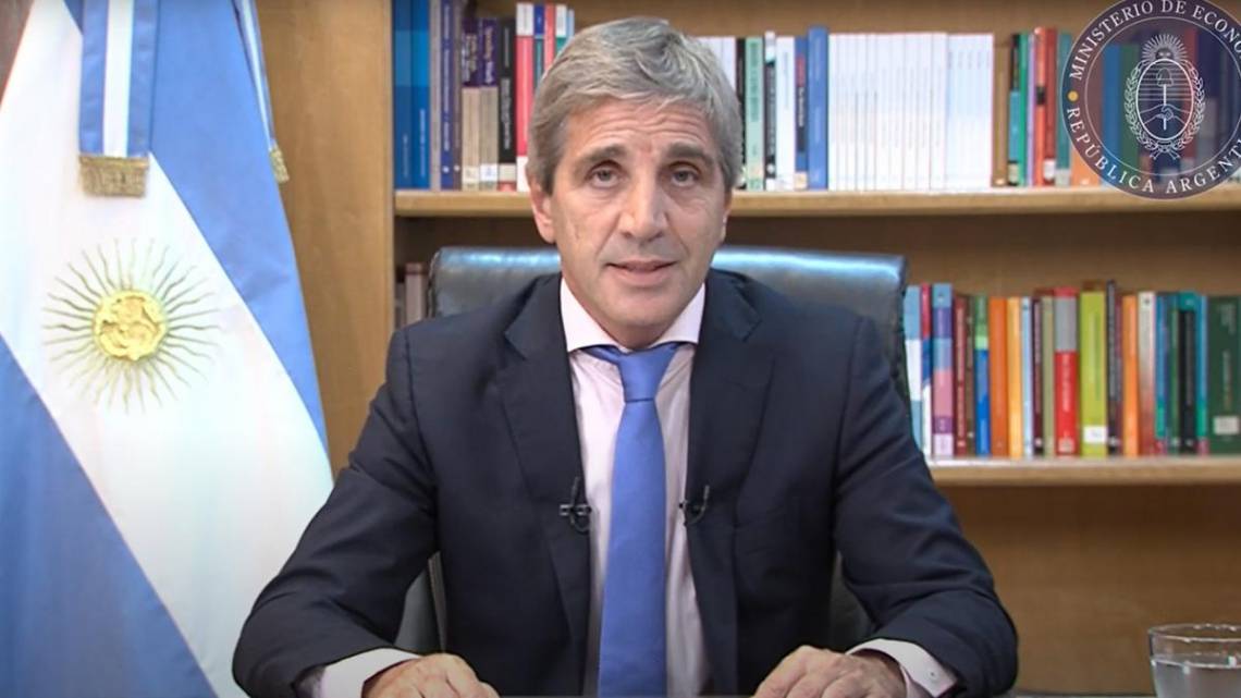 Luis Caputo anunció un 