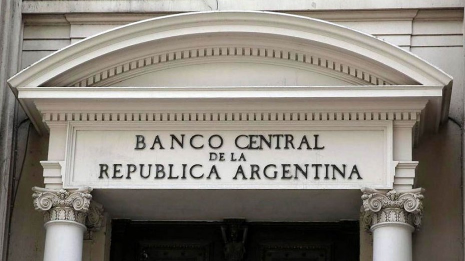 Con el objetivo de acumular reservas, el Gobierno busca financiamiento internacional