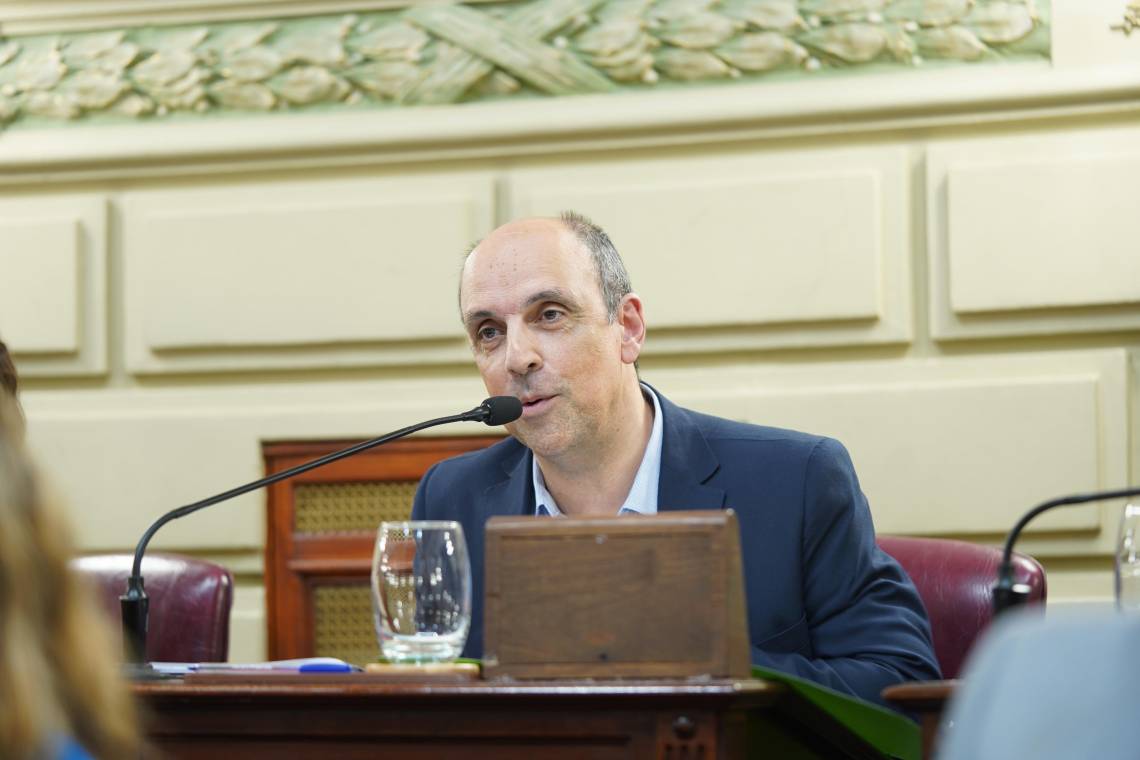 “Con estas leyes, junto a Maxi Pullaro estamos cumpliendo nuestros compromisos de campaña”