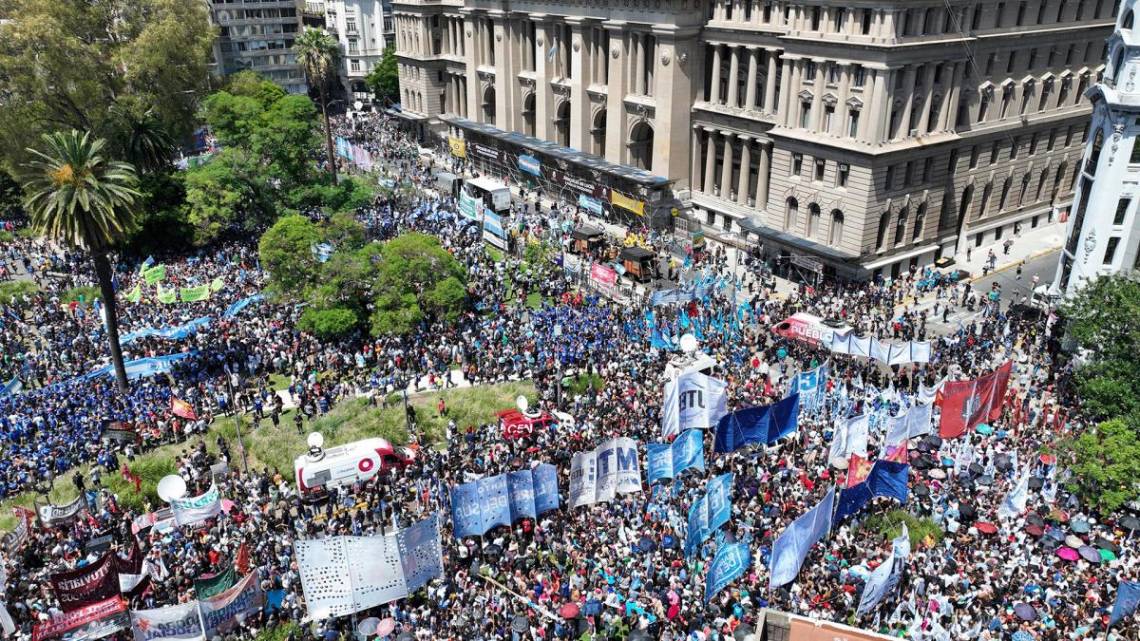 La CGT convocó a un paro nacional para el 24 de enero con marcha al Congreso